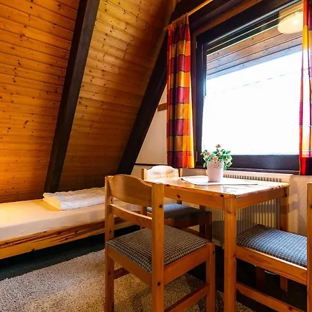 Casa vacanze Ferienwohnpark Nurdachhaus Typ 8 Ndt 105 Immenstaad am Bodensee